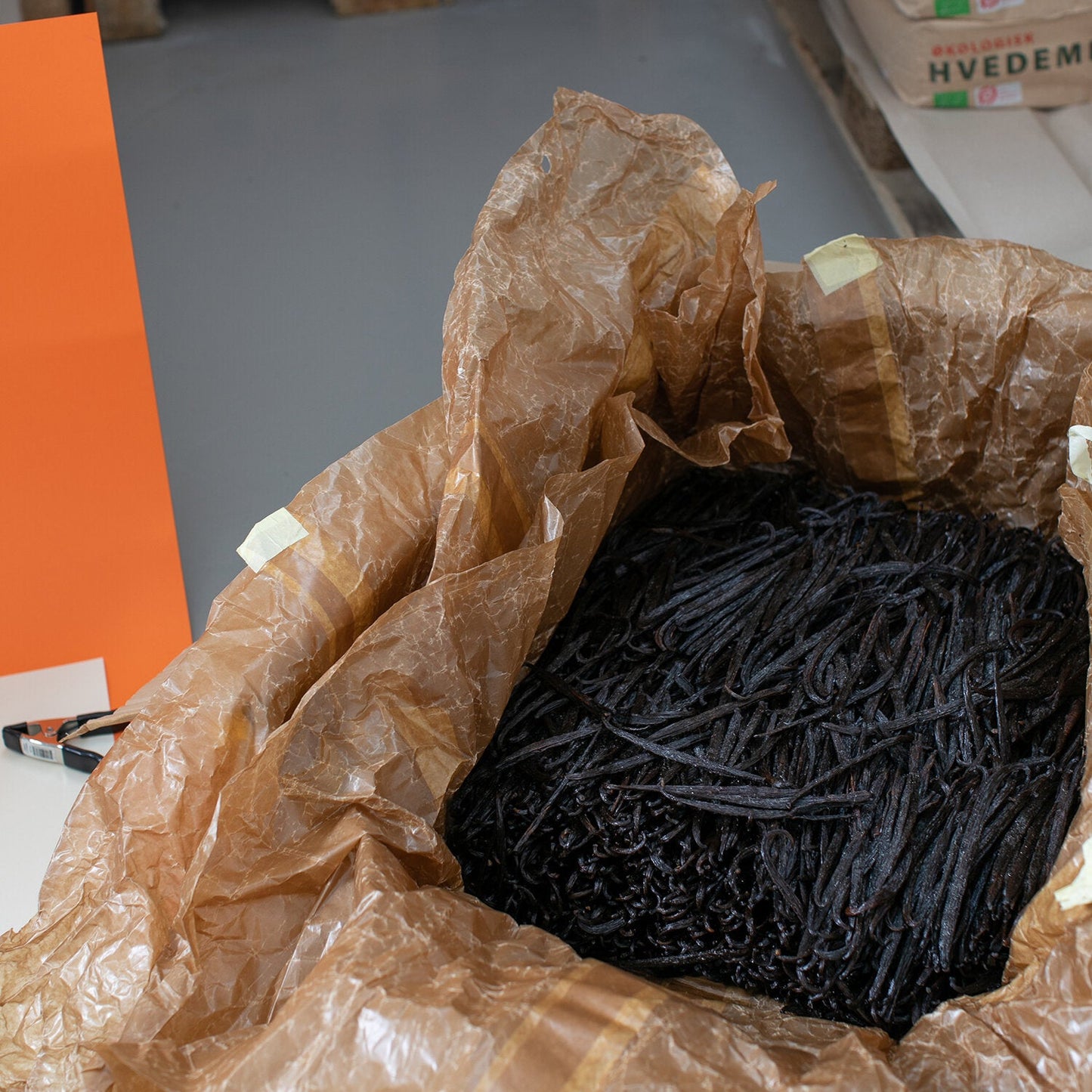 Wholesale vanilla pods (Both for private and business)